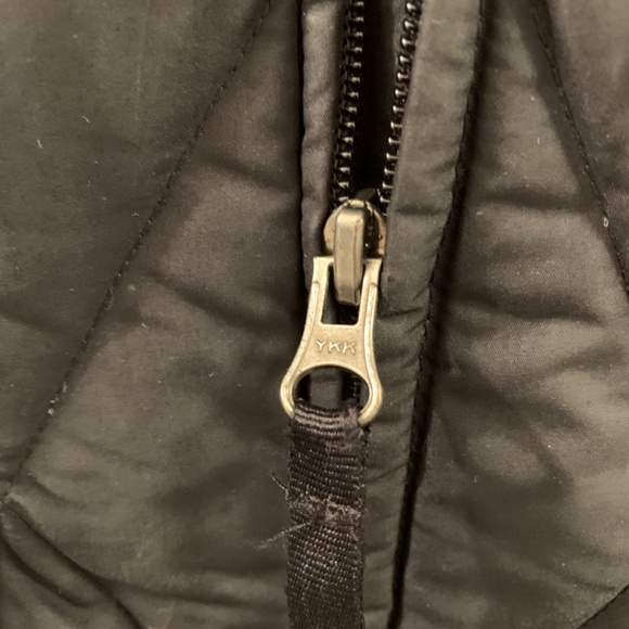 Eddie Bauer in good condition vest - Picture 4 of 8